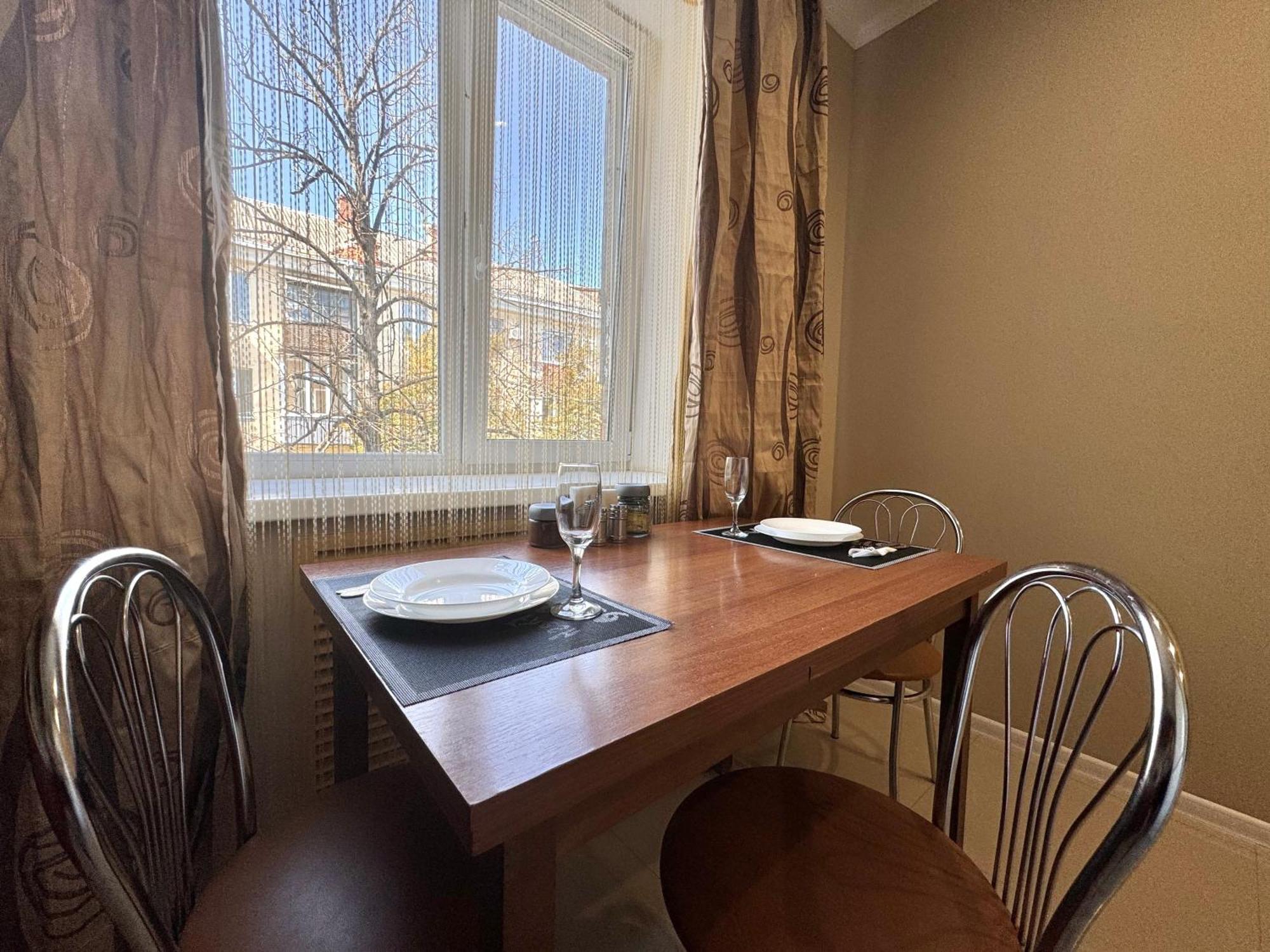 Apartpoltava світлі та стильні в центрі полтави біля театру гоголя, цум, банківський чек Poltawa